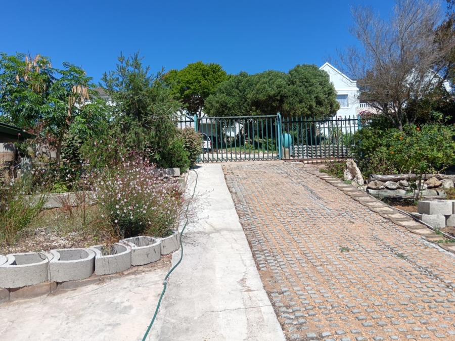 3 Bedroom Property for Sale in Stilbaai Wes Western Cape